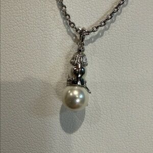Pearl Drop Pendant Necklace Silver Tone Snowman Holidays
